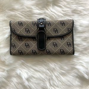 Dooney & Bourke Wallet